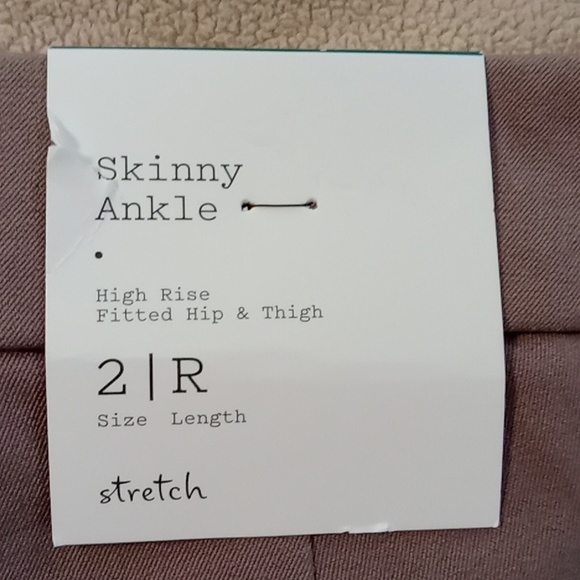 A New Day Size 2R stretch skinny ankle high rise fitted hip & thigh pants - Picture 4 of 10